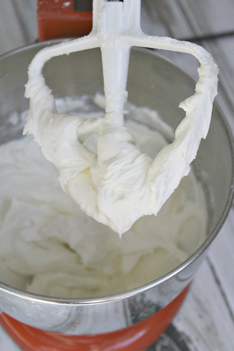 making Classic White Frosting