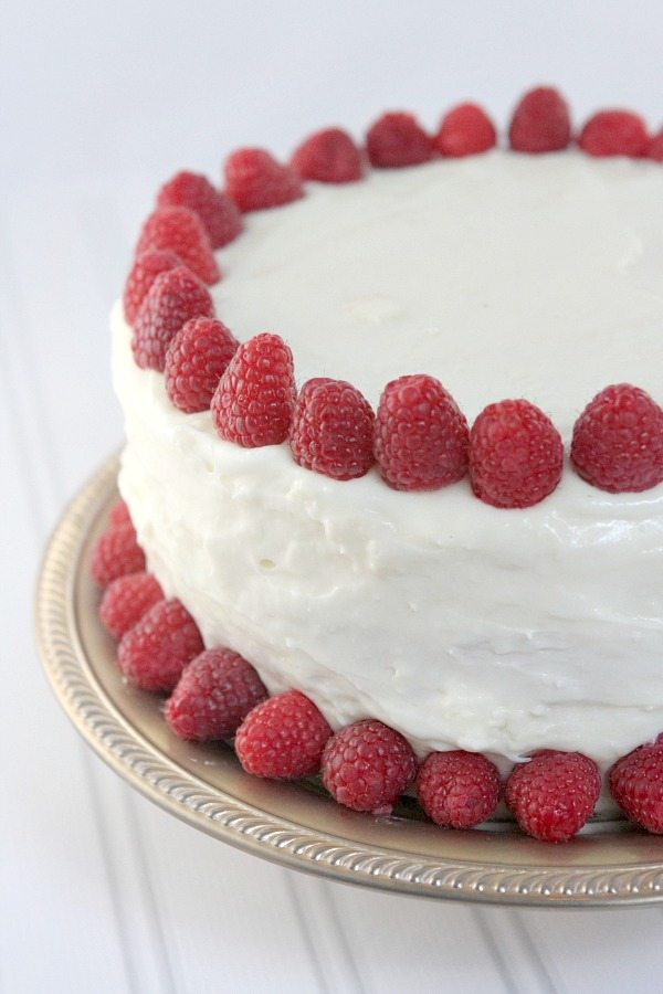 Raspberry Cheesecake Cake 