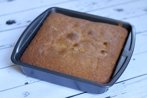 Caramel Apple Upside Down Cake #recipe