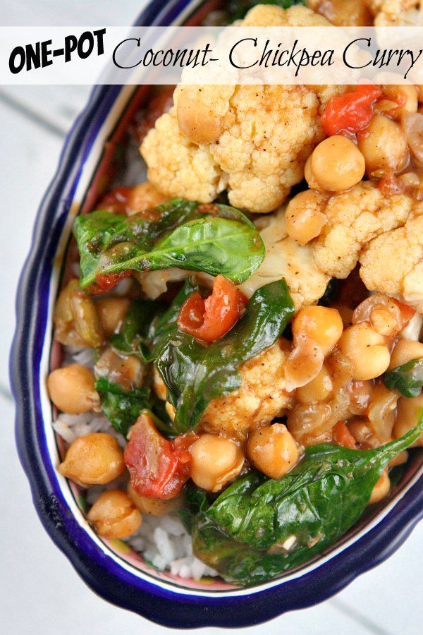 One Pot Coconut Chickpea Curry 