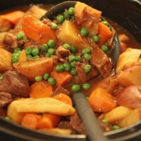 https://www.recipegirl.com/wp-content/uploads/2014/11/Slow-Cooker-Beef-Stew-Recipe-2-1-200x200.jpg