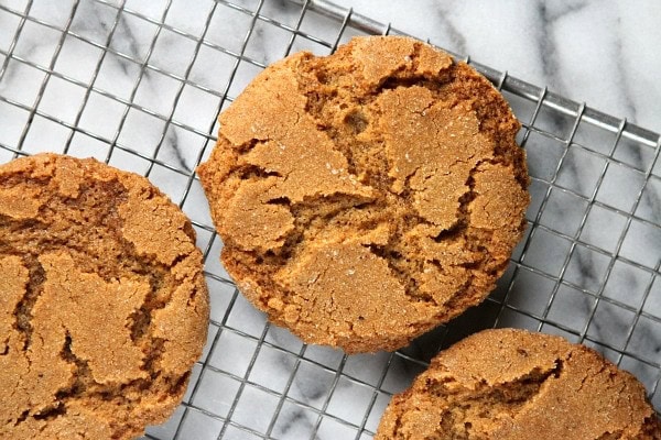 Crispy Molasses Cookies