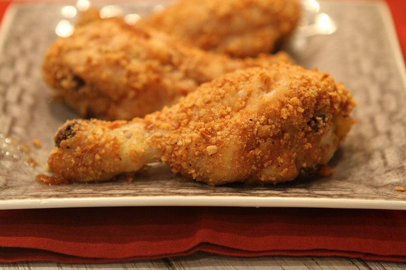 Easy Baked Chicken Drumsticks recipe from RecipeGirl.com : Crispy Chicken recipe : cornflake chicken Easy Baked Chicken Drumsticks