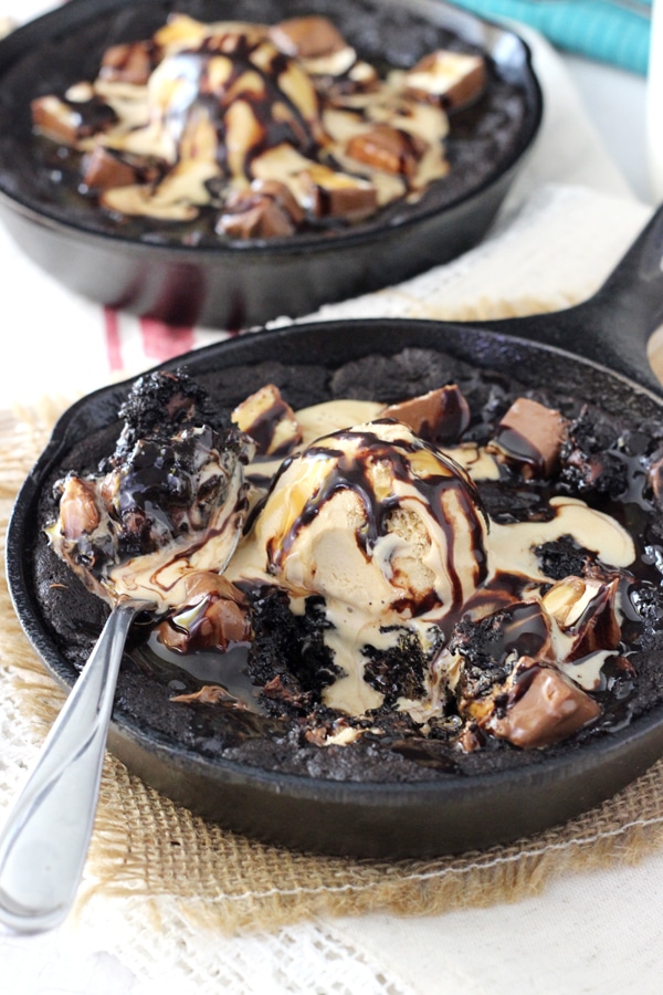 Snickers Chocolate Chip Skillet Cookie