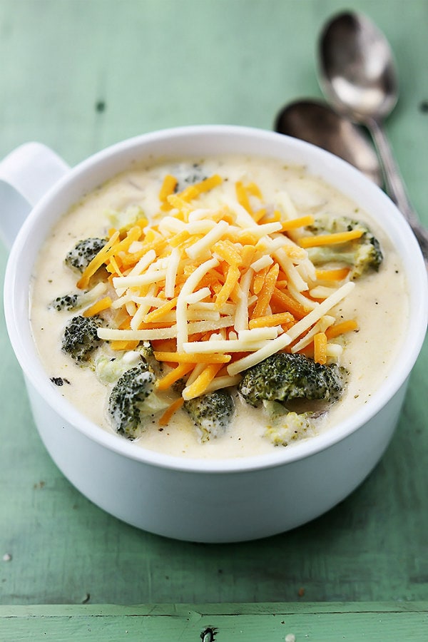 Slow Cooker Broccoli Cheese Soup