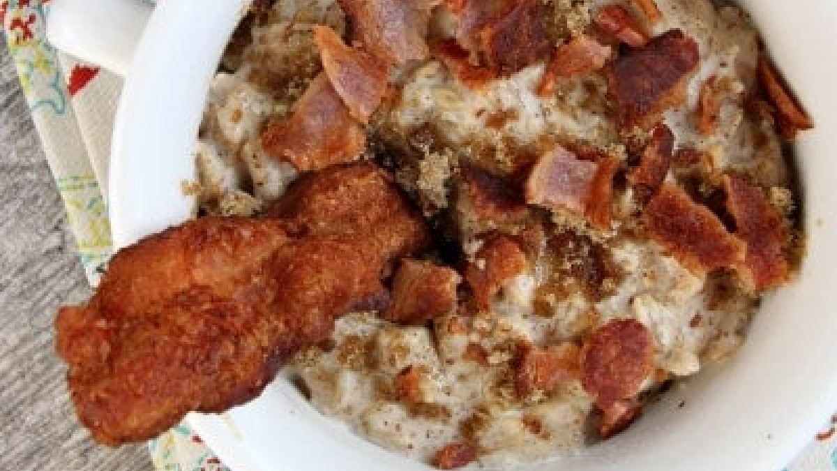 Almond Butter Oatmeal with Bacon and Brown Sugar