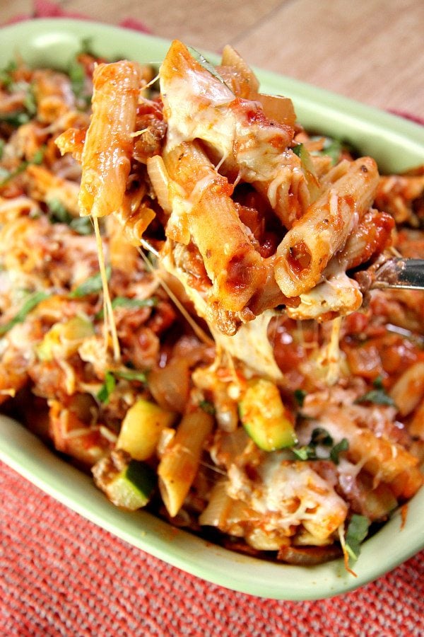 Cheesy Beef and Pasta Casserole recipe from RecipeGirl.com Cheesy Beef and Pasta Casserole fork full