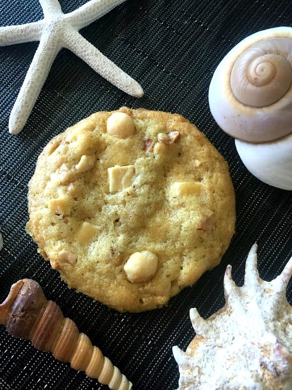 White Chocolate Macadamia Nut Cookies Recipe