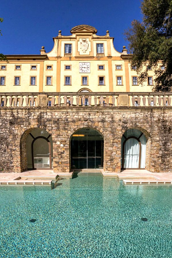 Pool and spa at Villa Le Maschere