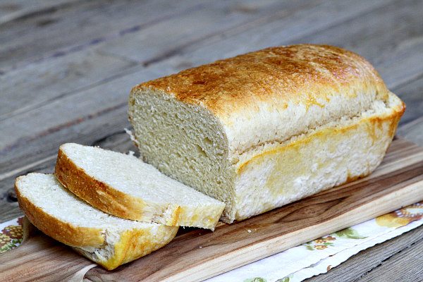 EASY HOMEMADE BREAD RECIPE - Butter with a Side of Bread