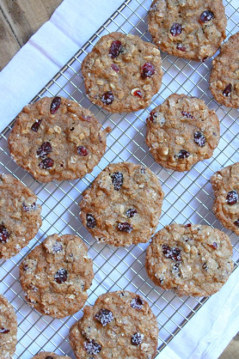 maple cranberry oatmeal cookies on a cooling rack