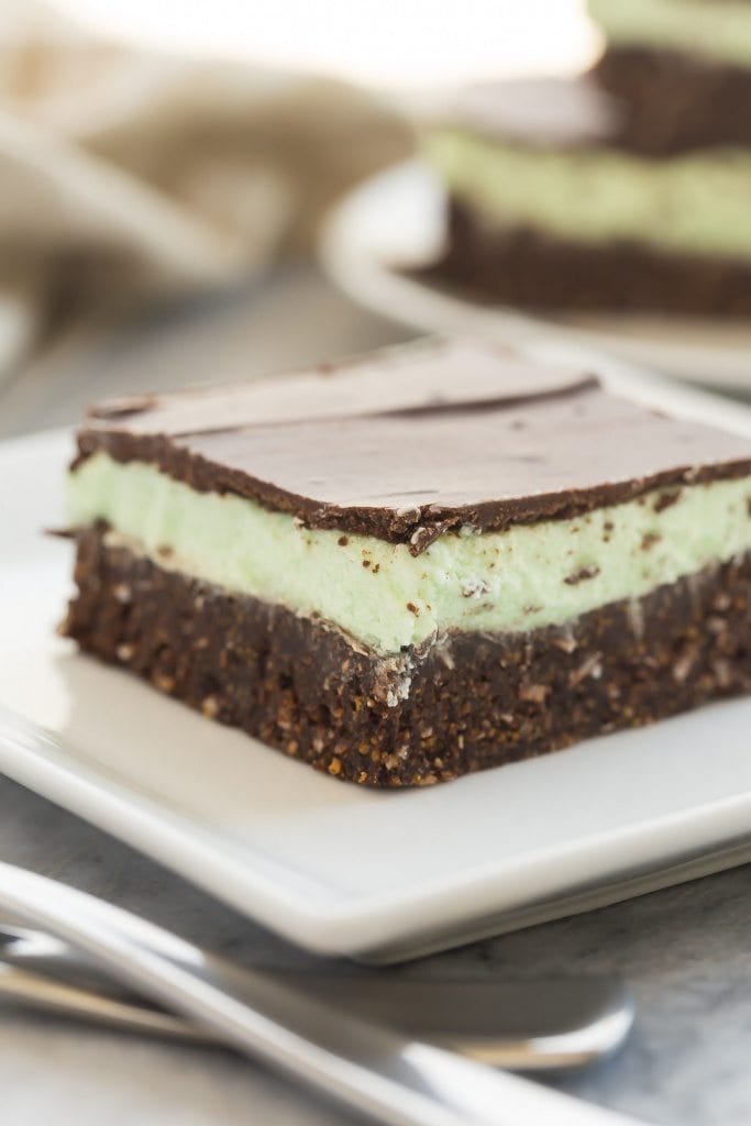 These No Bake Mint Chocolate Bars are the perfect holiday treat -- they are easy to make and even easier to eat! - from RecipeGirl.com