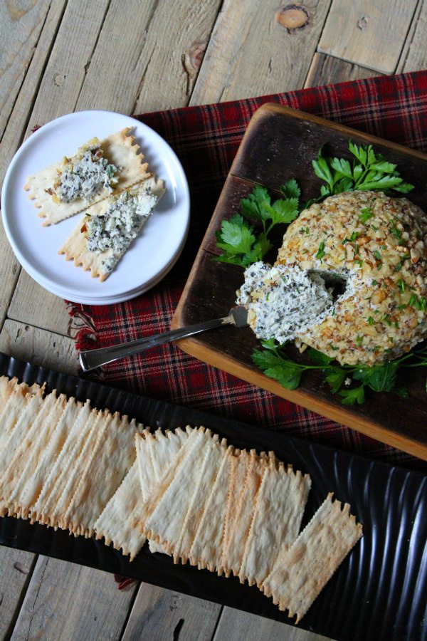 Blue Cheese Ball recipe - an easy appetizer recipe to serve at parties : from RecipeGirl.com
