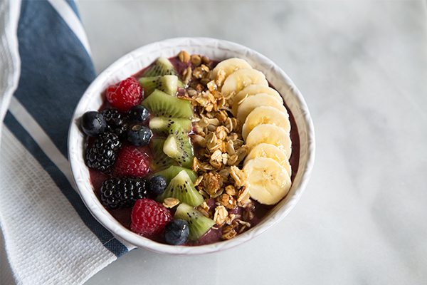 Vanilla Berry Acai Bowl - Nourishing Amy