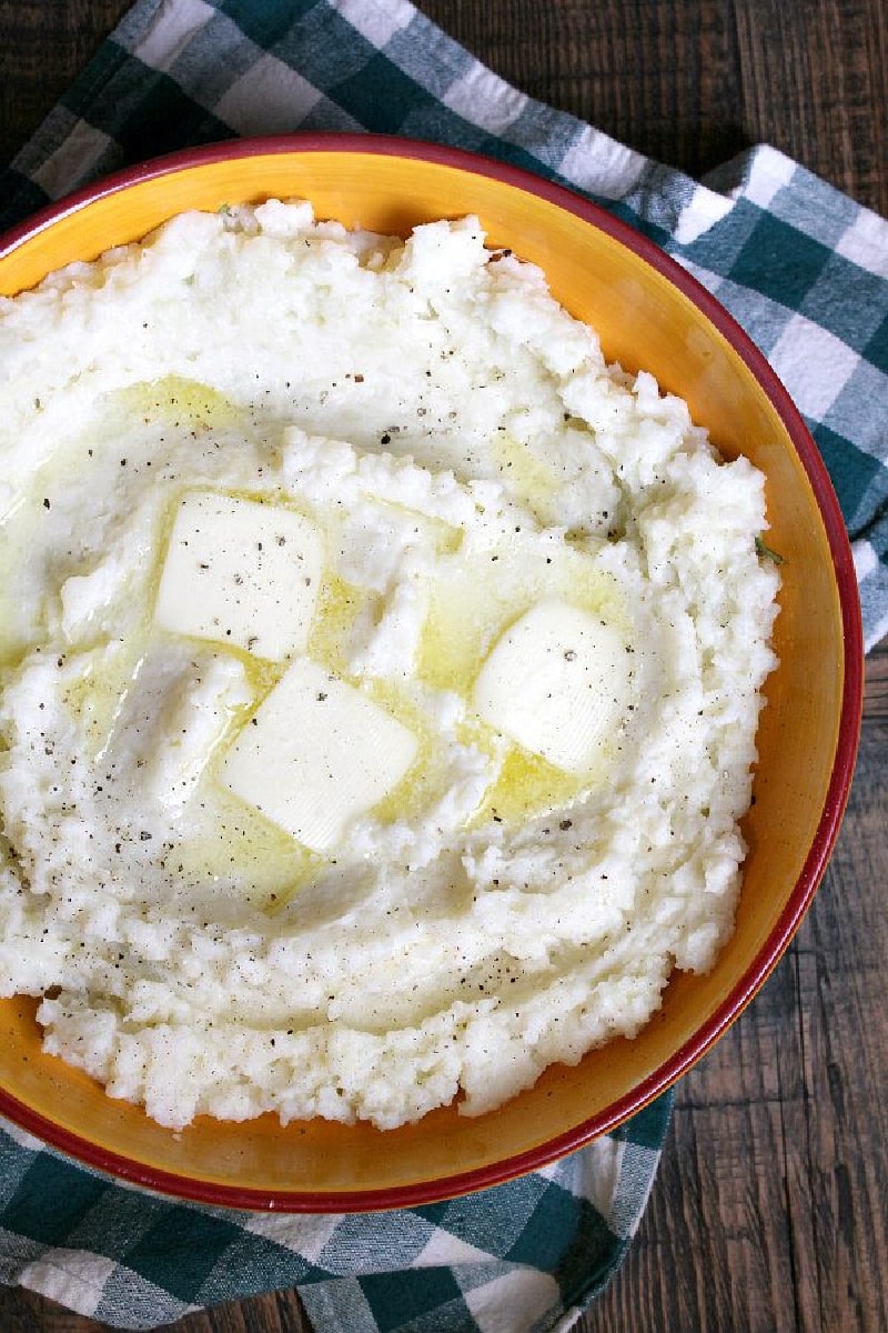 cauliflower mashed potatoes in a bowl