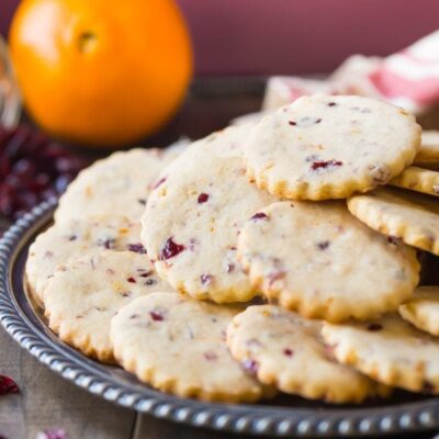 Cranberry Orange Shortbread Cookies by @bakingamoment