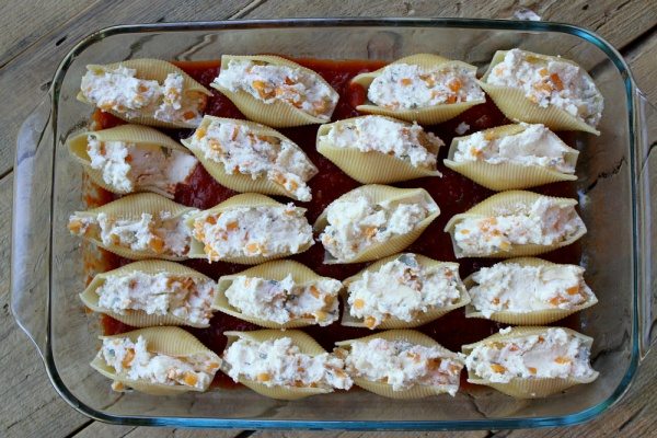 Easy Butternut Squash Stuffed Shells recipe - from RecipeGirl.com