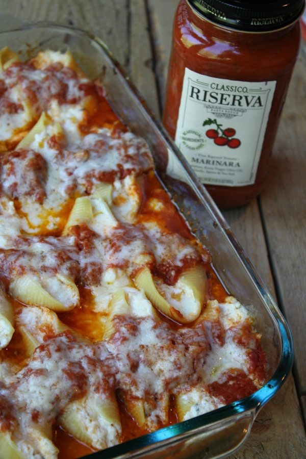 Easy Butternut Squash Stuffed Shells recipe - from RecipeGirl.com