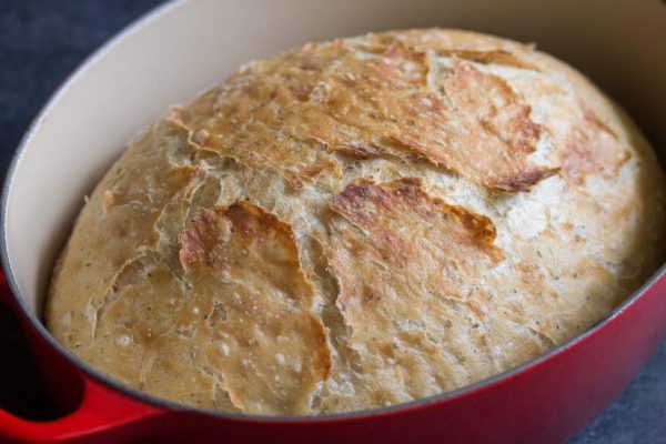 Easy Dutch Oven Bread Recipe