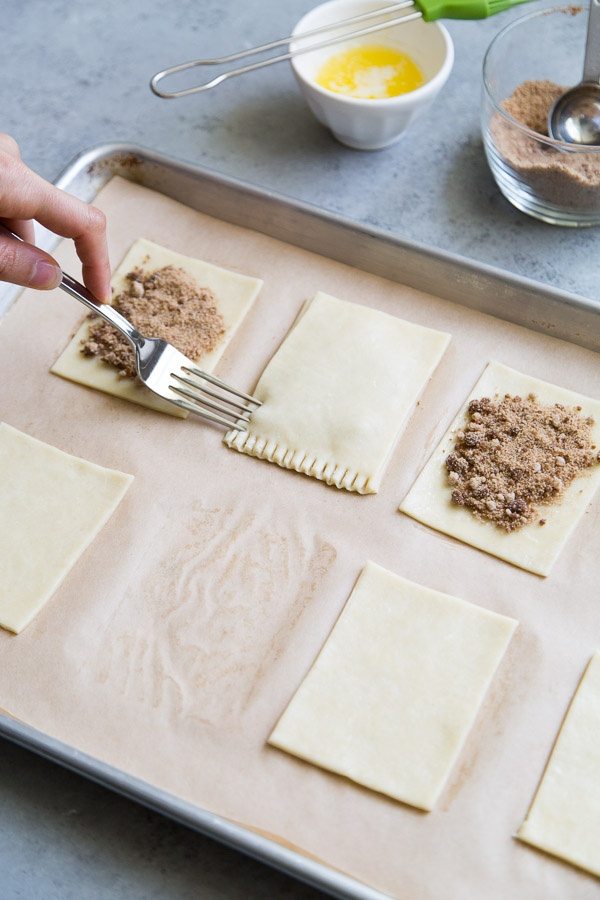 How to Make Brown Sugar Cinnamon Pop Tarts