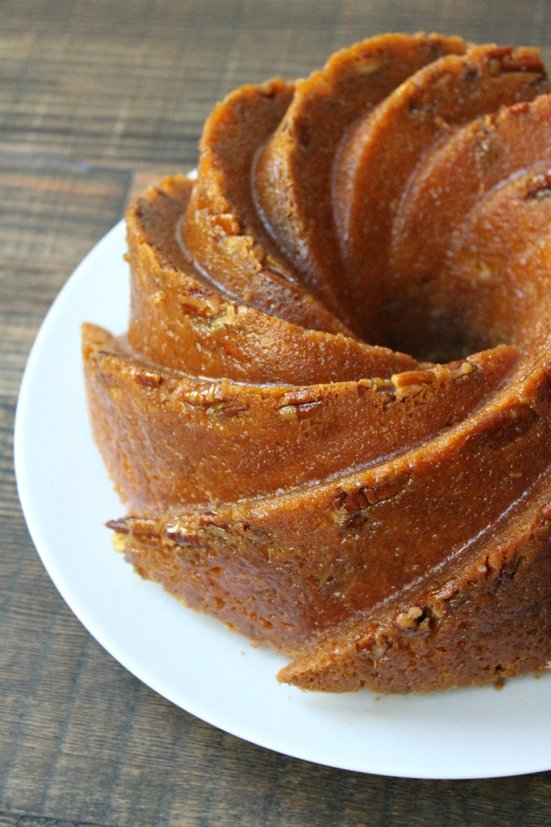 Irish Cream Bundt Cake Recipe  Delicious Irish Desserts - Global Bakes