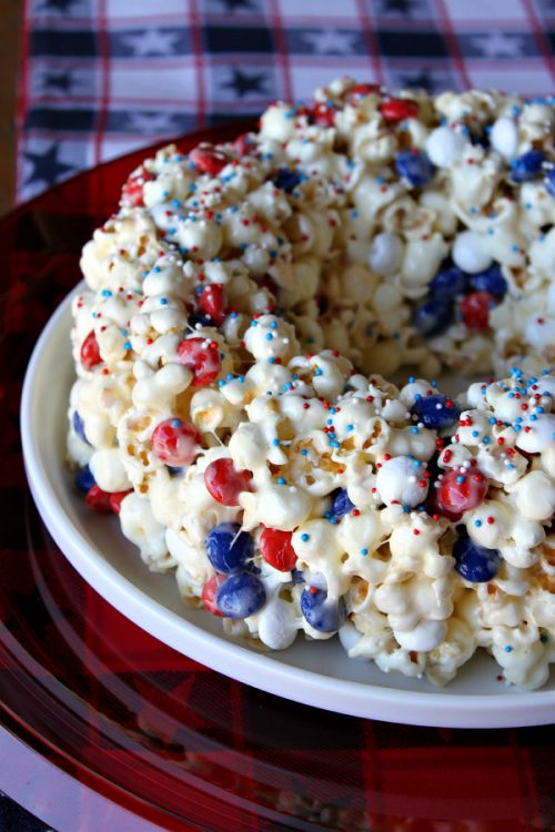 Patriotic Marshmallow Popcorn Cake