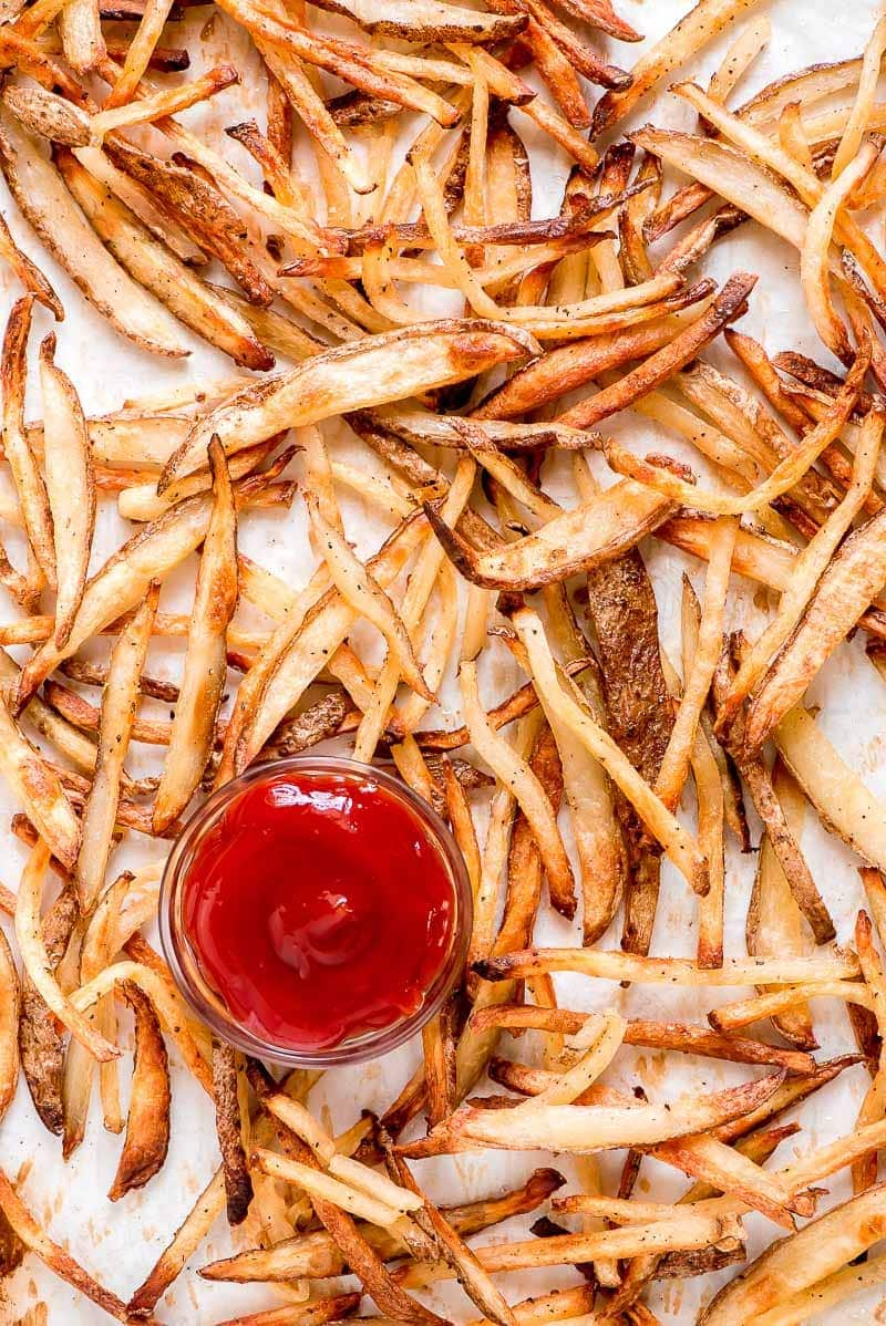 https://www.recipegirl.com/wp-content/uploads/2018/09/baked-french-fries-04.jpg