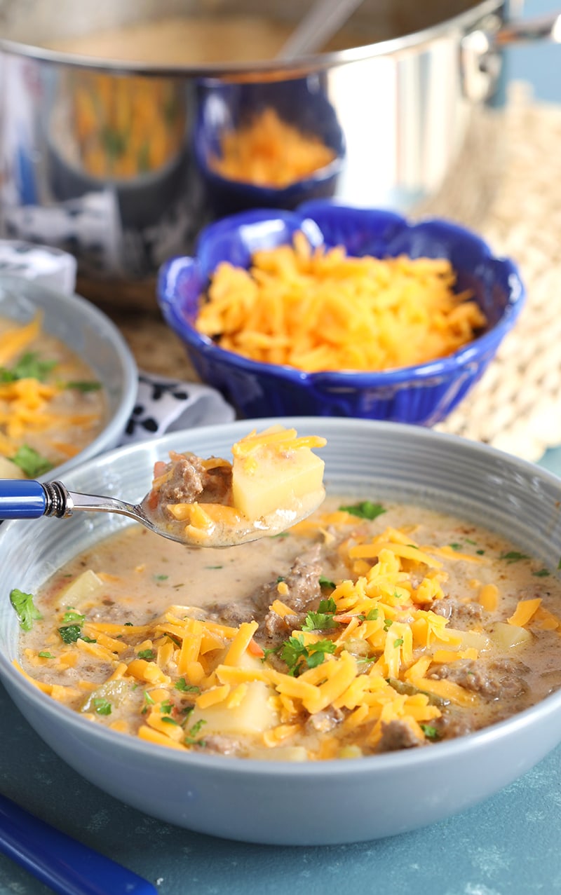 Spoonful of Easy Cheeseburger Soup