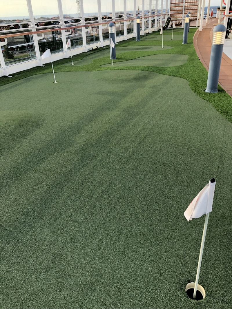 Putting Green on The Viking Star