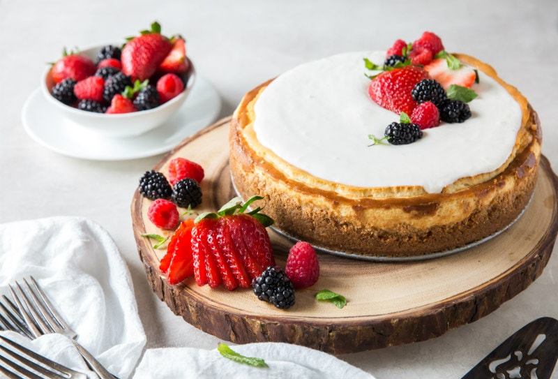 New York Style Cheesecake with fresh berries