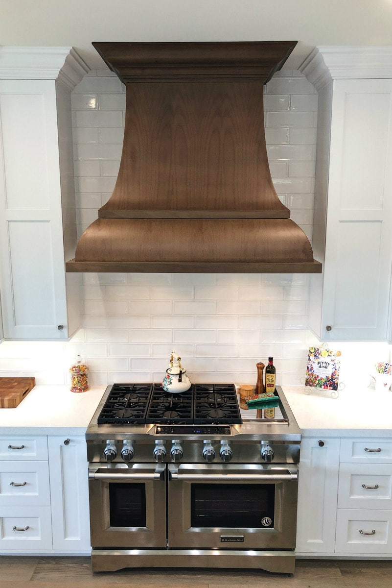 New Range and Hood in Kitchen Remodel