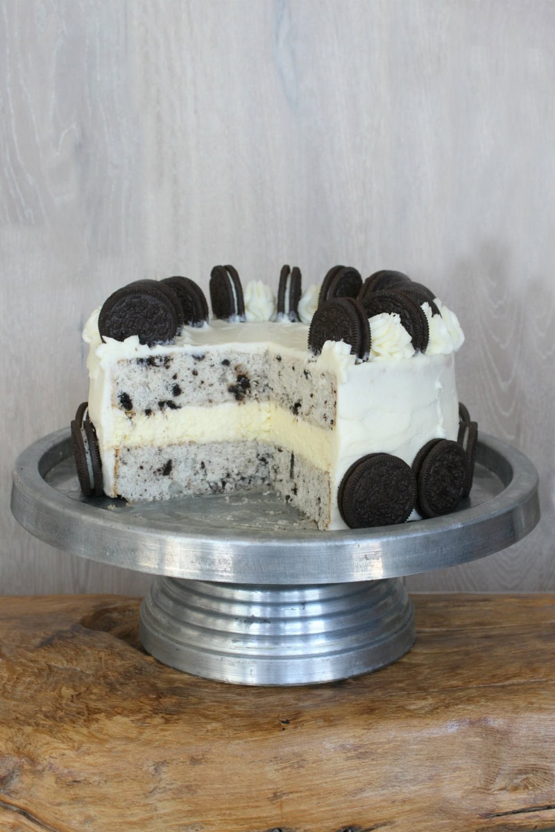 Cookies And Cream Cheesecake Cake Recipe Girl