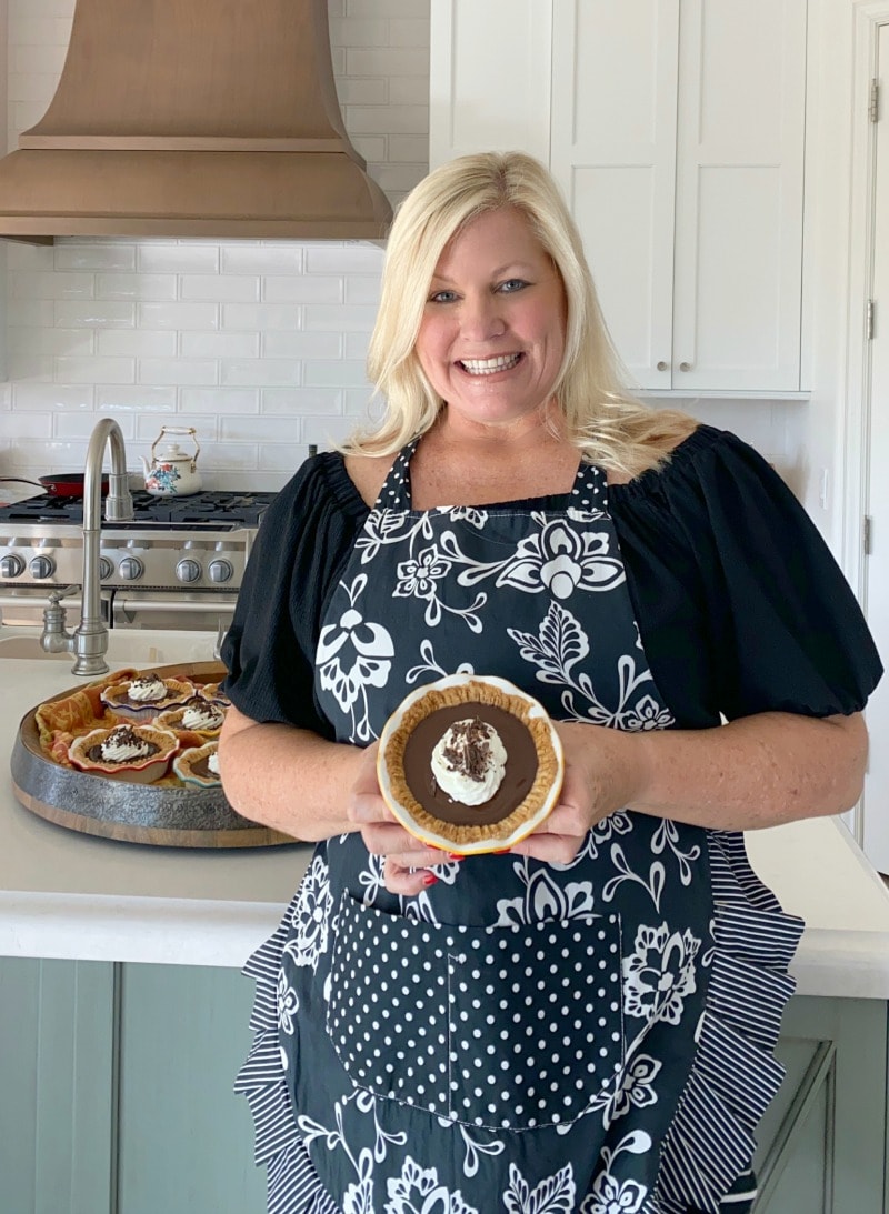 RecipeGirl with pie