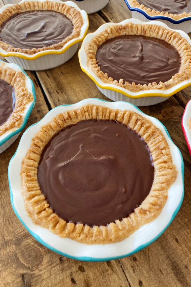 Mini Chocolate Cream Pies Recipe Girl®