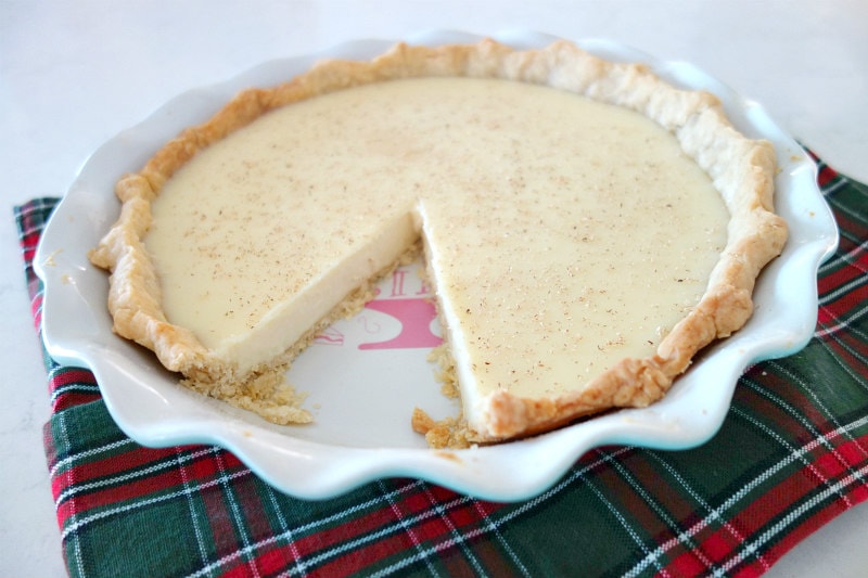 Hoosier Pie recipe from RecipeGirl.com #hoosier #pie #sugar #cream #pie #sugarcreampie #hoosierpie #indiana #recipe #RecipeGirl sliced Hoosier Pie