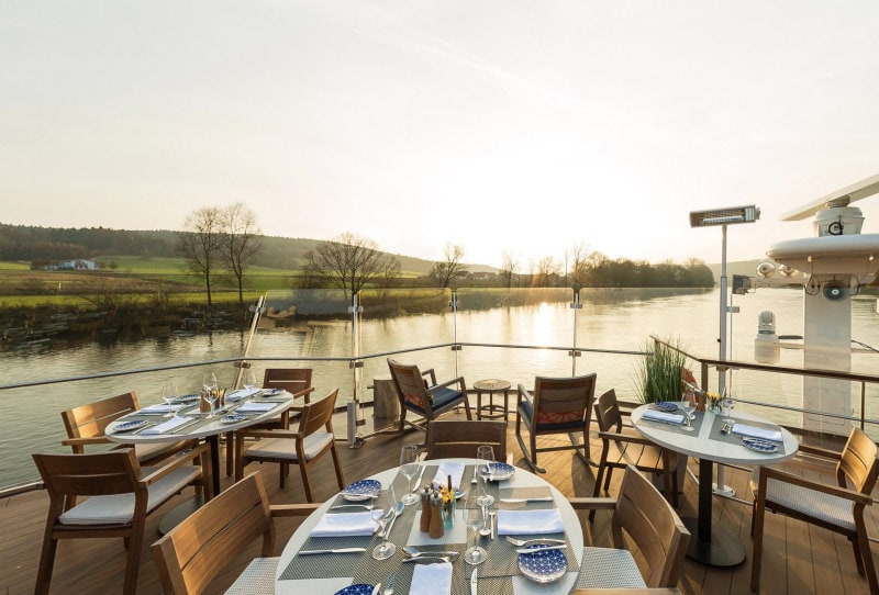 Outdoor dining on the Viking Hild