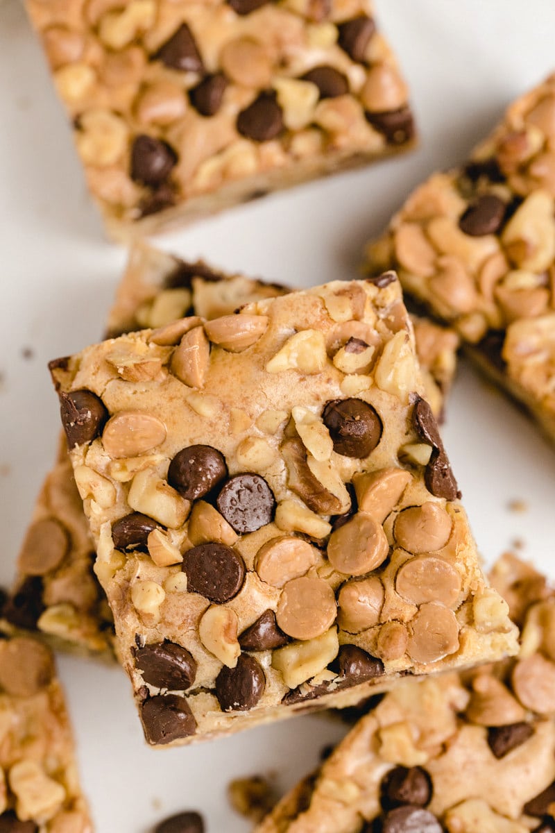 overhead shot of pieces of blondies with chocolate chips