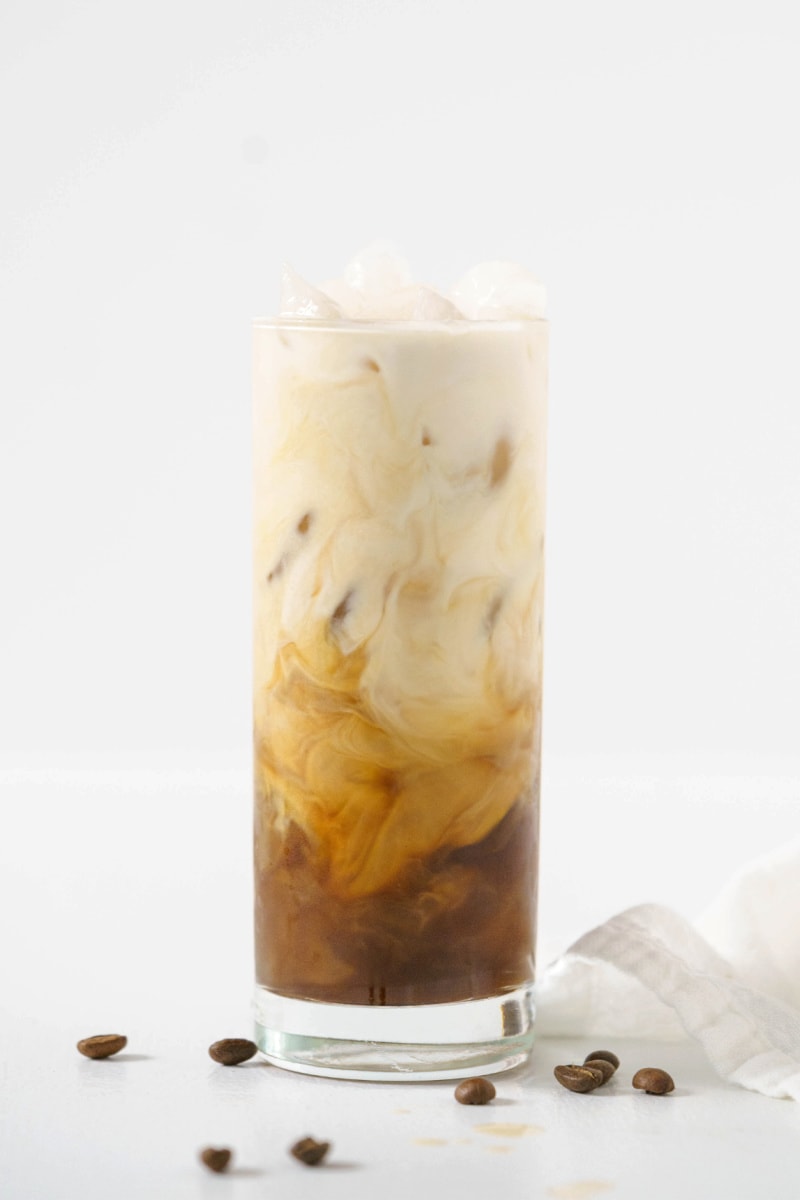 iced vanilla latte in glass