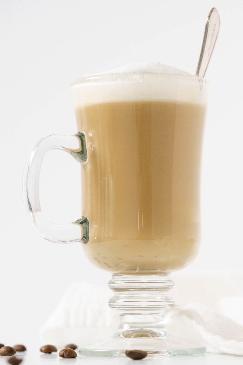 vanilla latte in glass mug