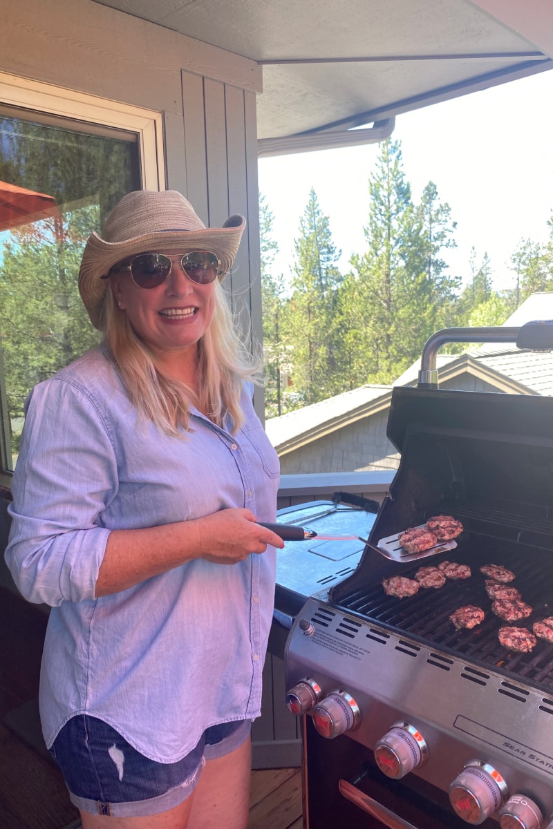 Cowboy Sliders recipe from RecipeGirl.com #cowboy #sliders #recipe #RecipeGirl recipegirl grilling sliders