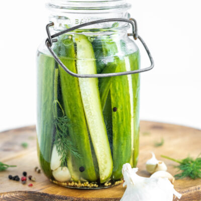 refrigerator dill pickles in a jar