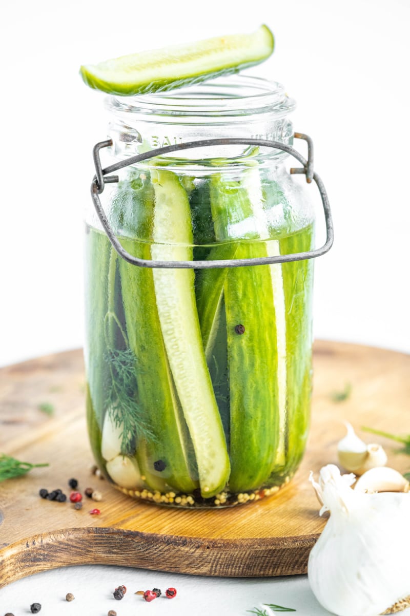 refrigerator dill pickles in a jar