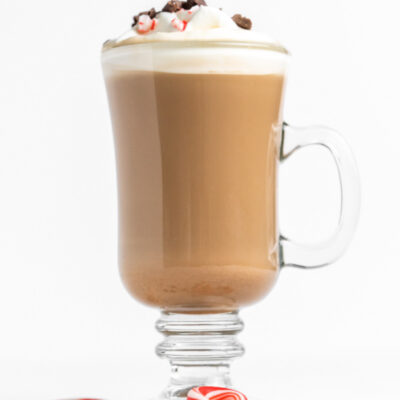 peppermint latte in a glass mug