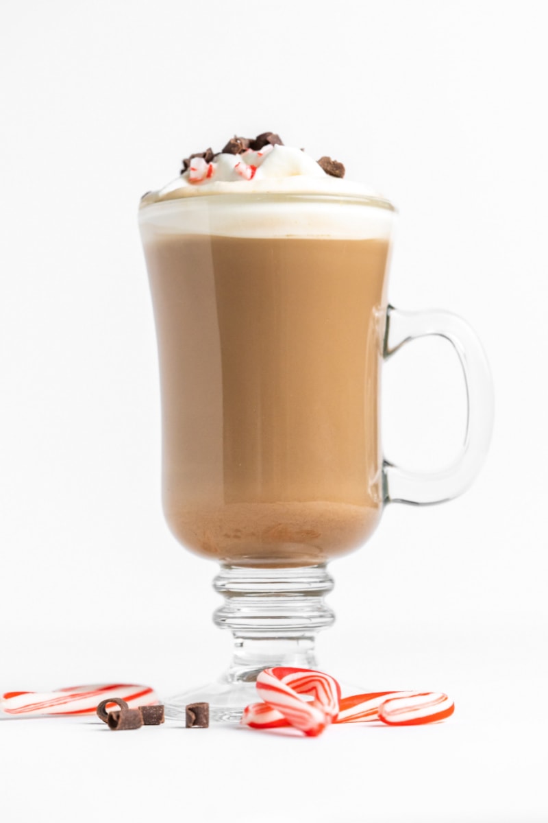 peppermint latte in a glass mug
