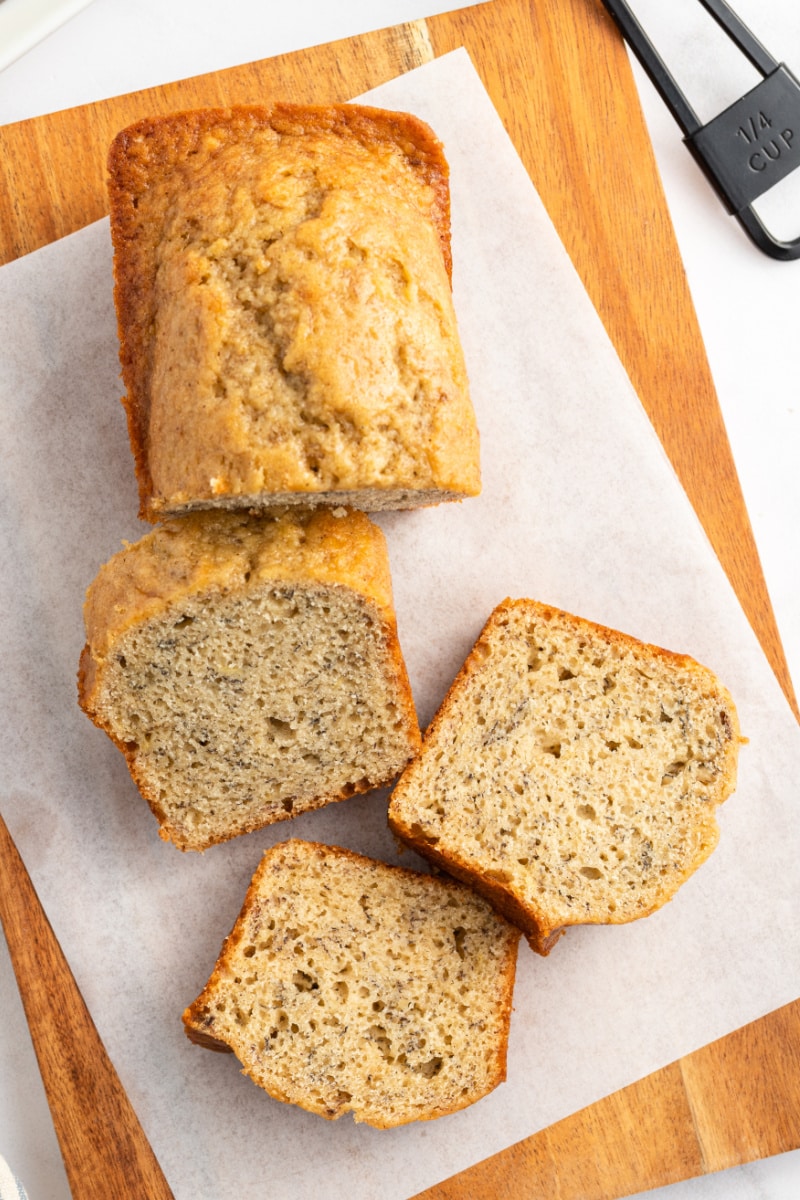 banana bread loaf for one sliced