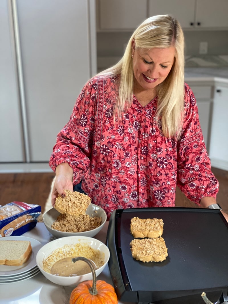 recipegirl making french toast