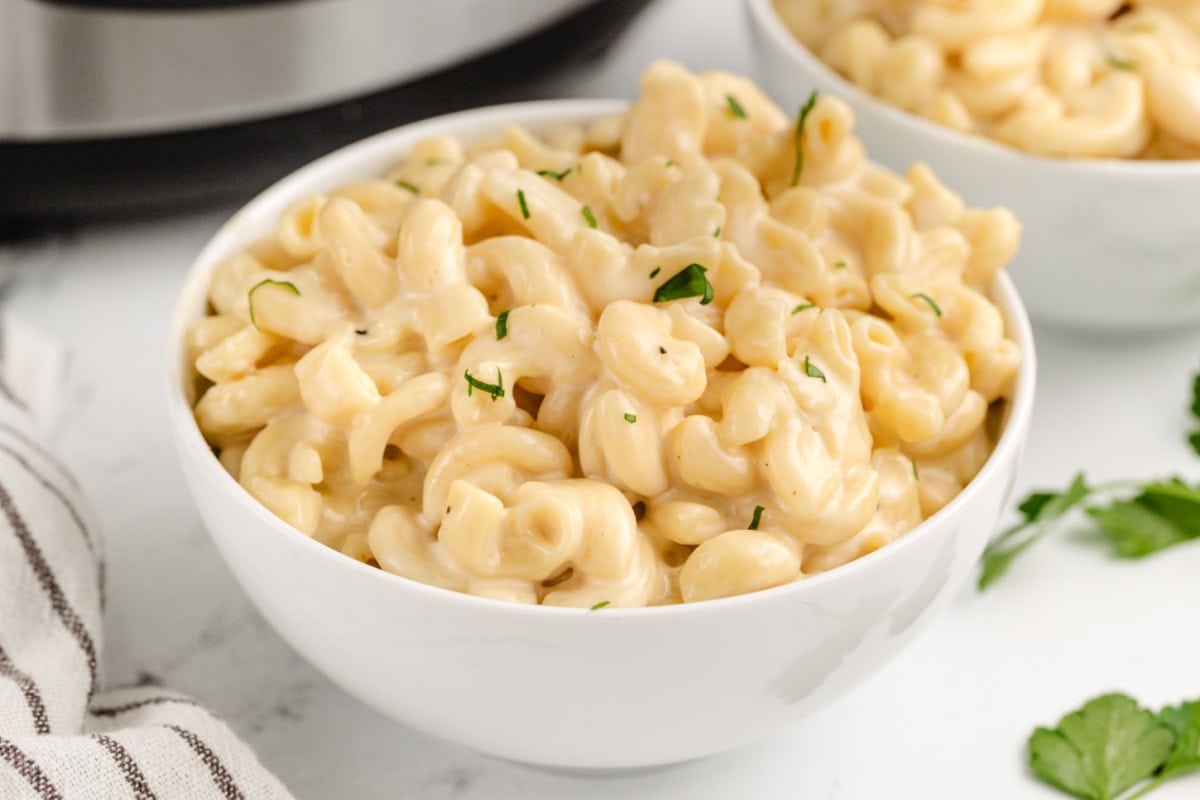 bowl of creamy mac and cheese