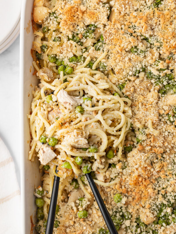 Creamy baked chicken tetrazzini with cheese