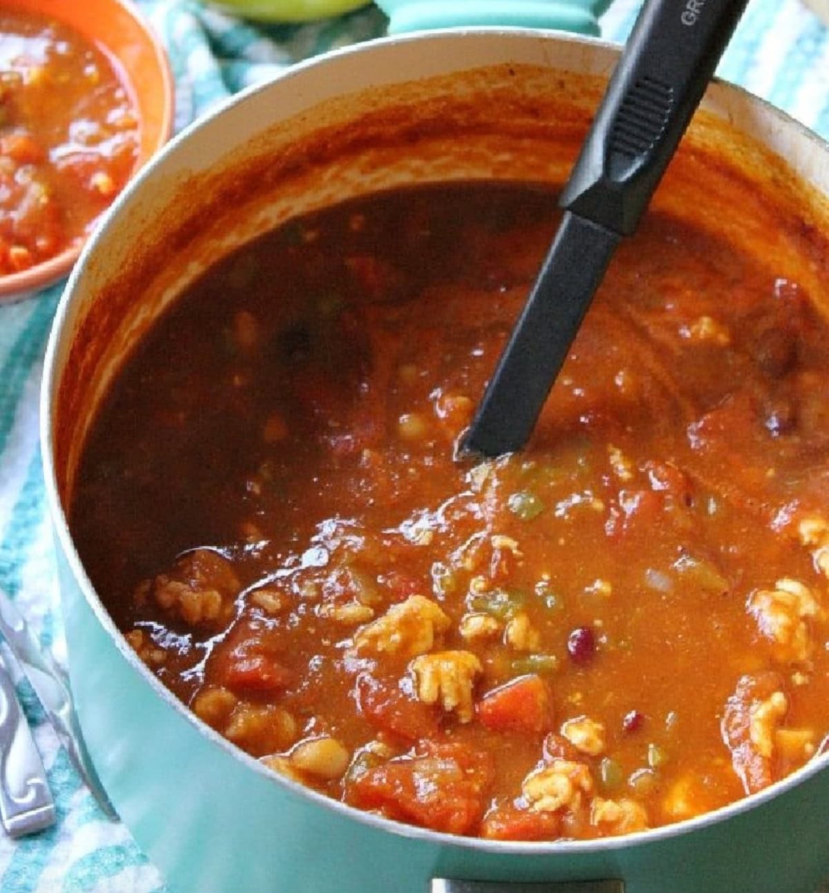 pot of turkey pumpkin chili