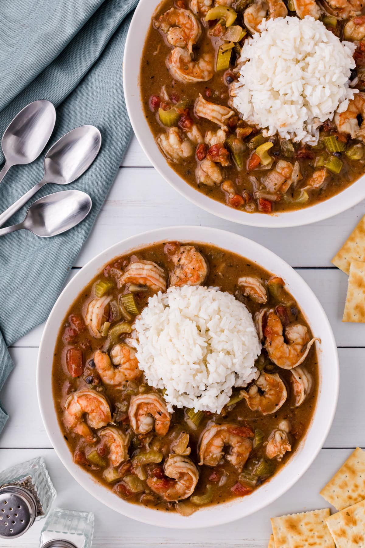two bowls of easy shrimp gumbo